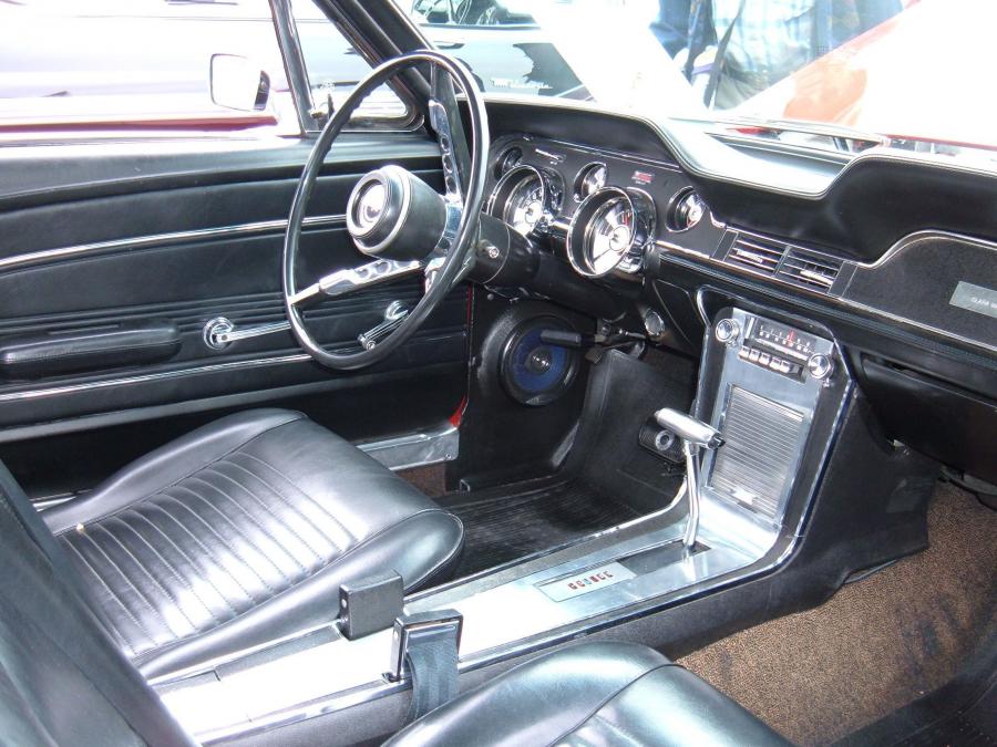  Ford Mustang HardTop 1967 года  (фото 2 из 6)
